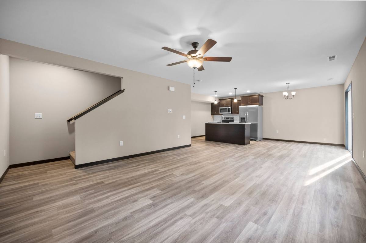 Townhouse for rent at 419-435 Cimarron Dr, Hiawatha, IA 52233