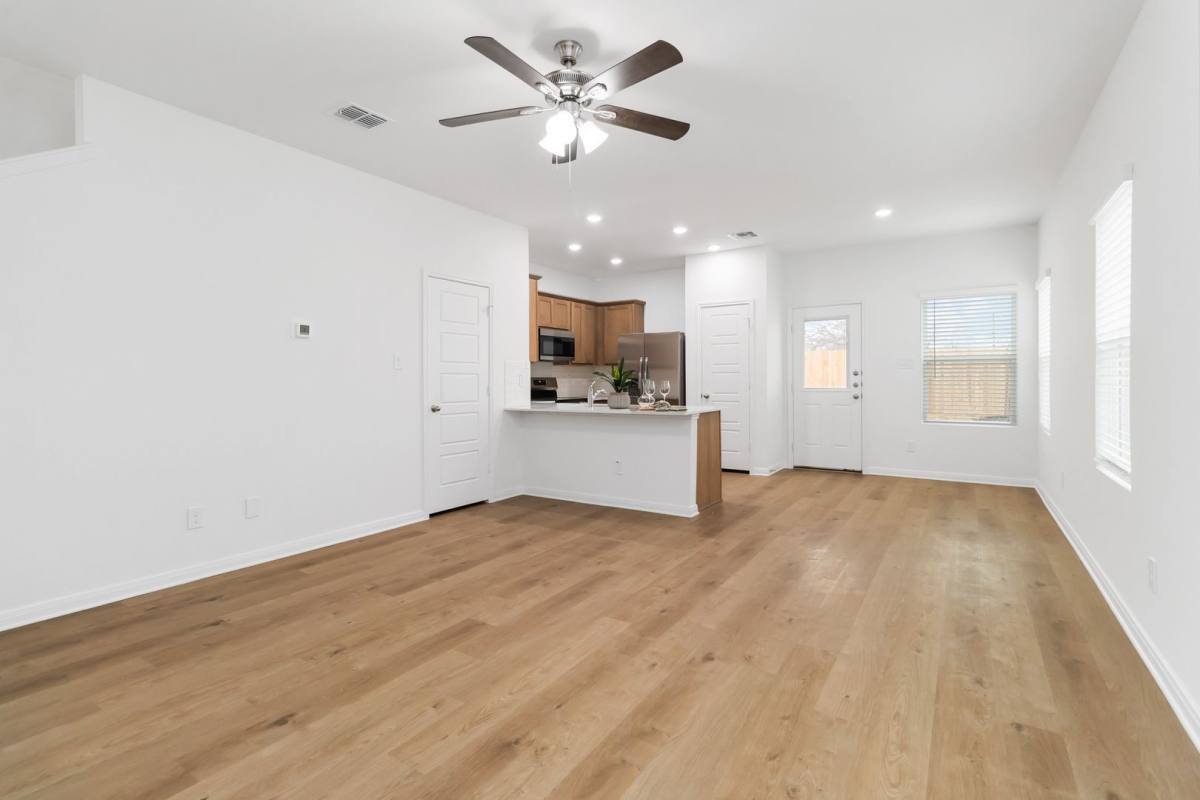 Townhouse for rent at 15526 Suess Hill, San Antonio, TX 78253