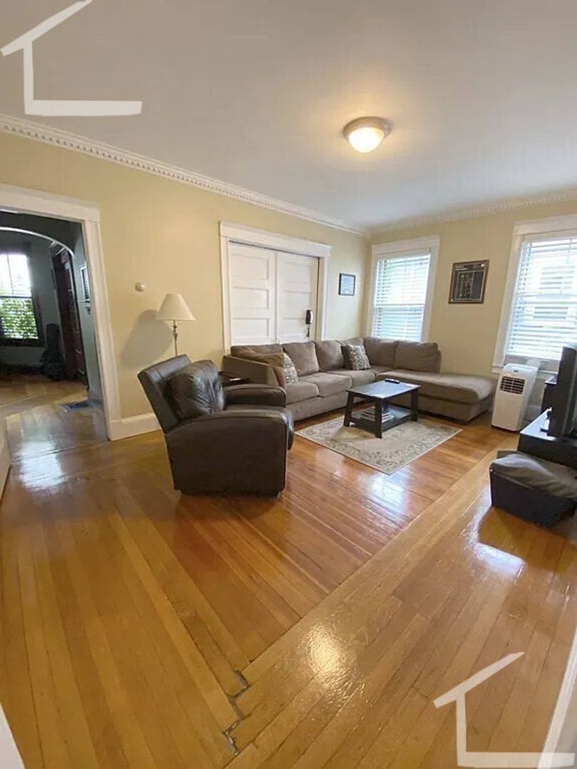 House for rent at 35 Ridgemont St #2, Allston, MA 02134