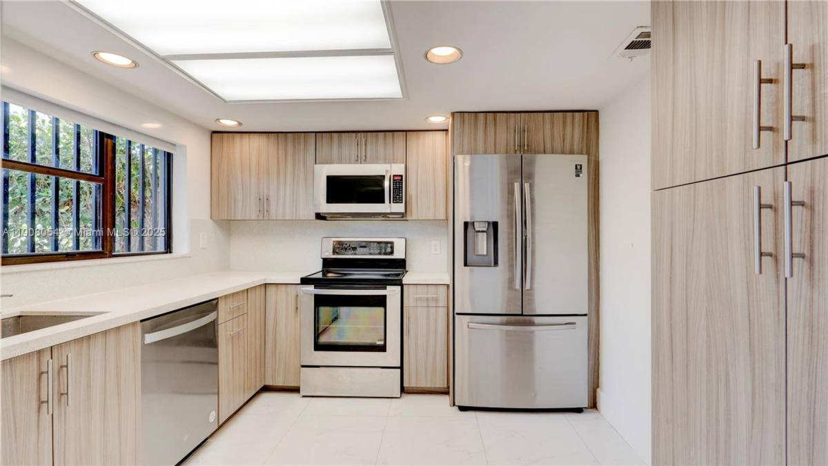 House for rent at 6460 NW 2nd St, Miami, FL 33126
