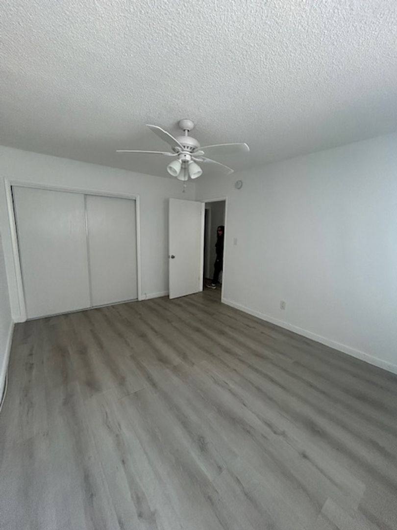 Apartment for rent at 4215-4219 W Slauson Ave, Los Angeles, CA 90043