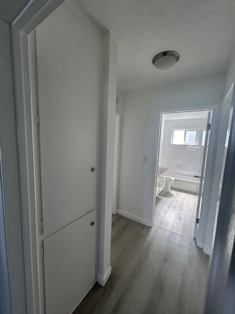 Apartment for rent at 4215-4219 W Slauson Ave, Los Angeles, CA 90043