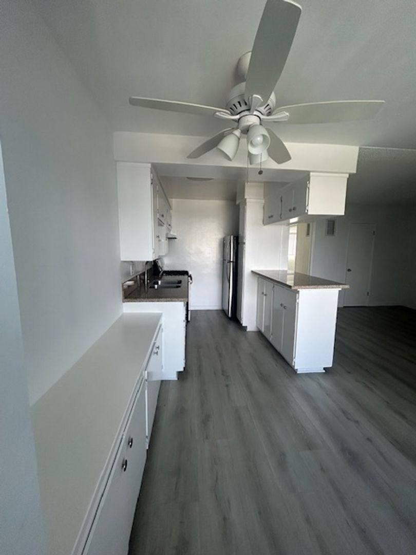 Apartment for rent at 4215-4219 W Slauson Ave, Los Angeles, CA 90043