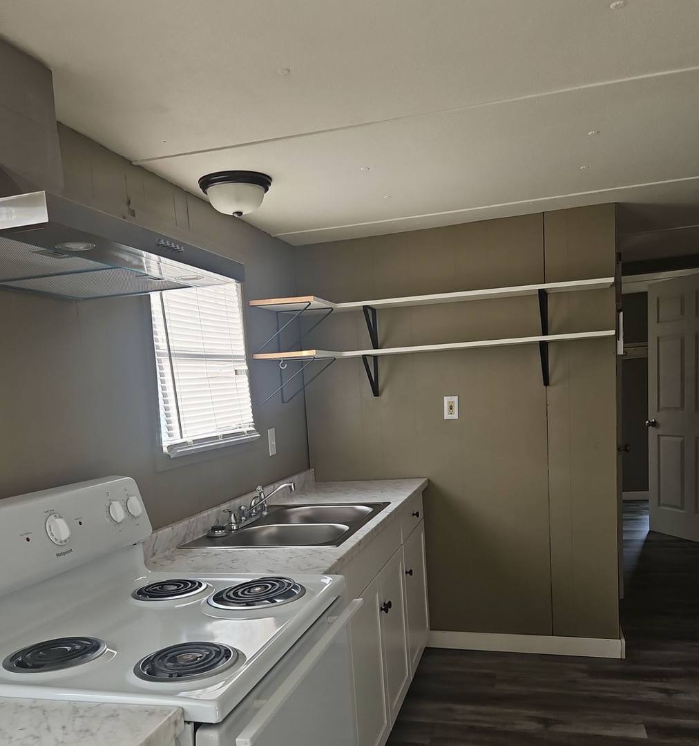 Apartment for rent at 2871 N Charles Ave, Clarksville, TN 37042