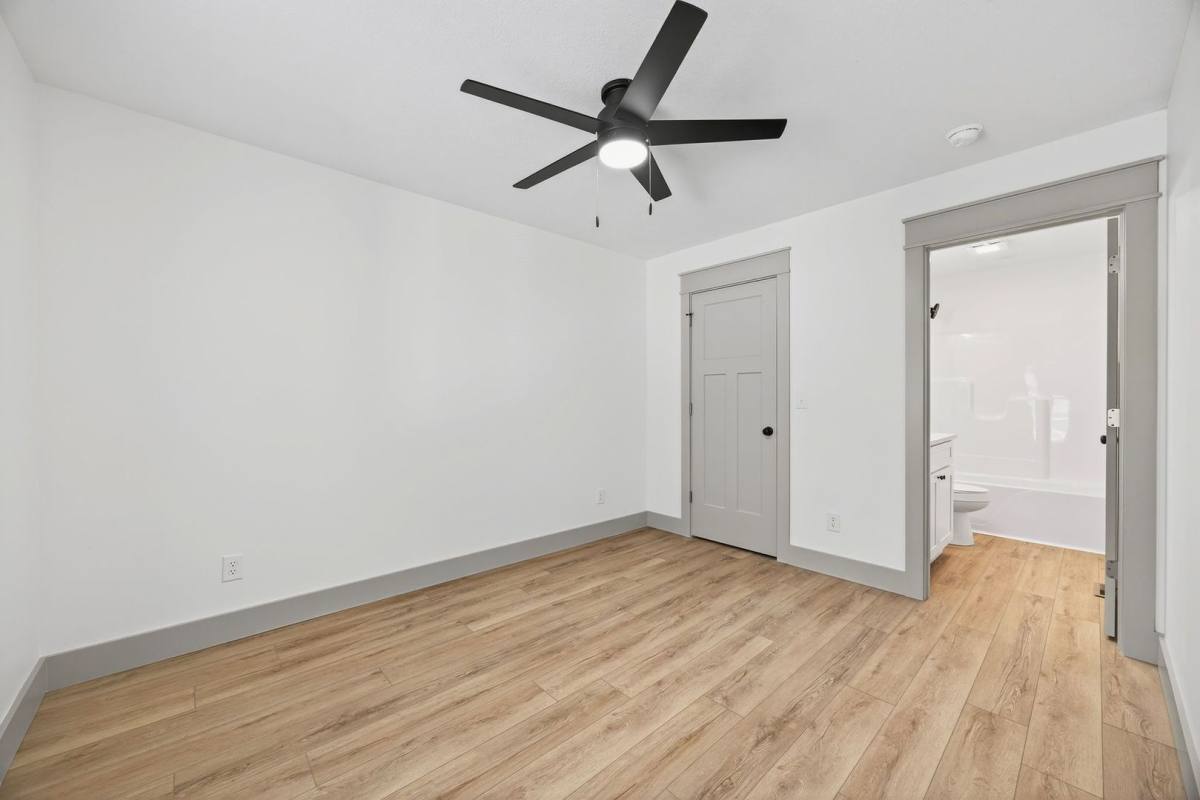 Townhouse for rent at 422 E Cottage Grove, Bloomington, IN 47408