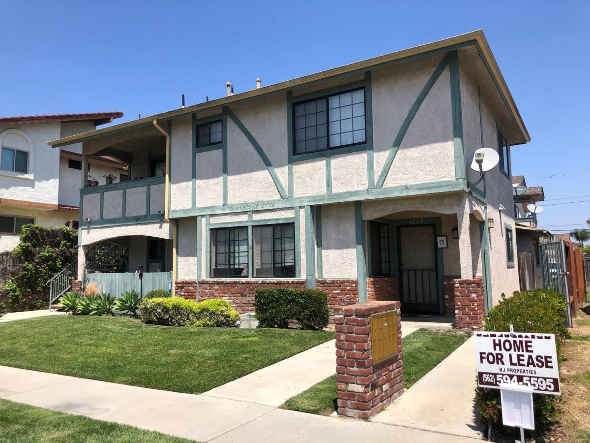 Apartment for rent at 4261-69 Howard, Los Alamitos, CA 90720