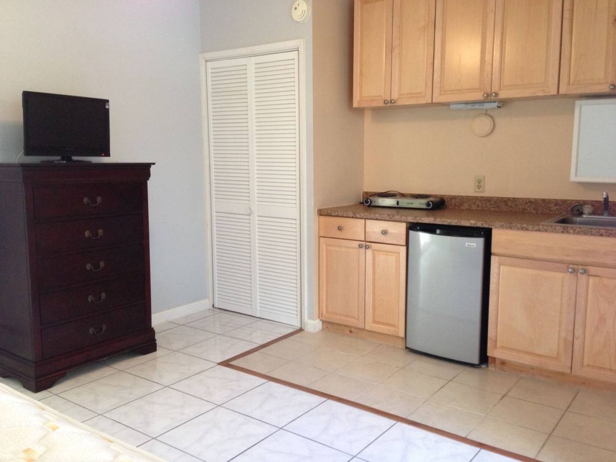 Apartment for rent at 249 Kapili St, Honolulu, HI 96815