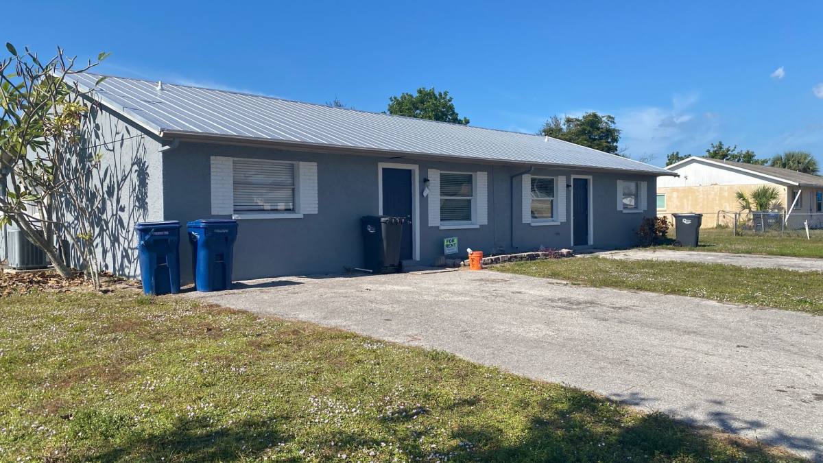 House for rent at 4520 67th St W, Bradenton, FL 34210