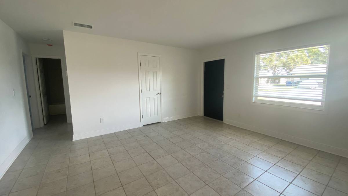 House for rent at 4520 67th St W, Bradenton, FL 34210