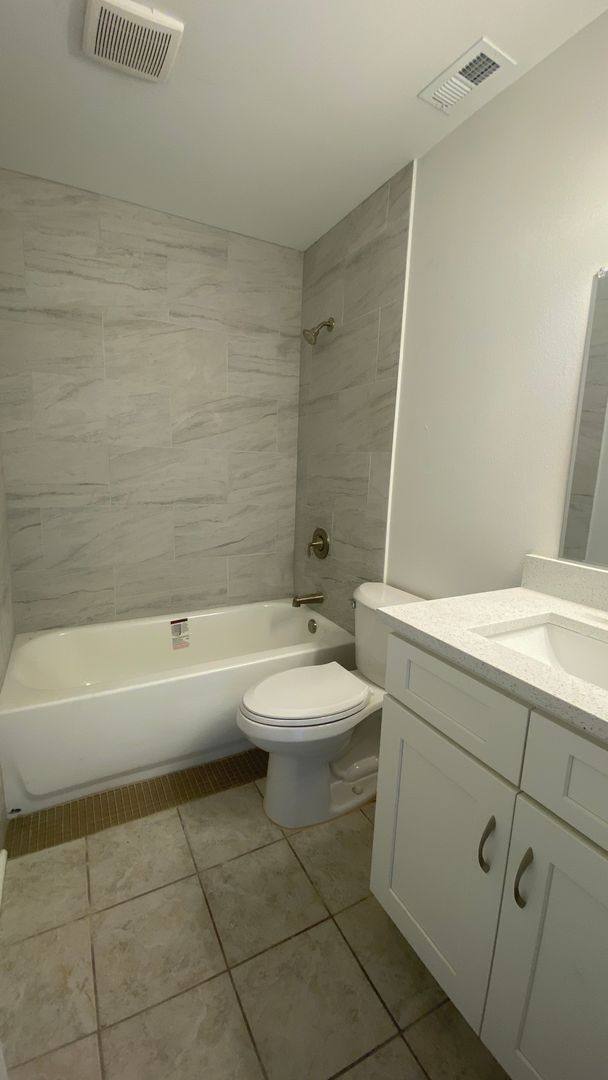 House for rent at 4520 67th St W, Bradenton, FL 34210