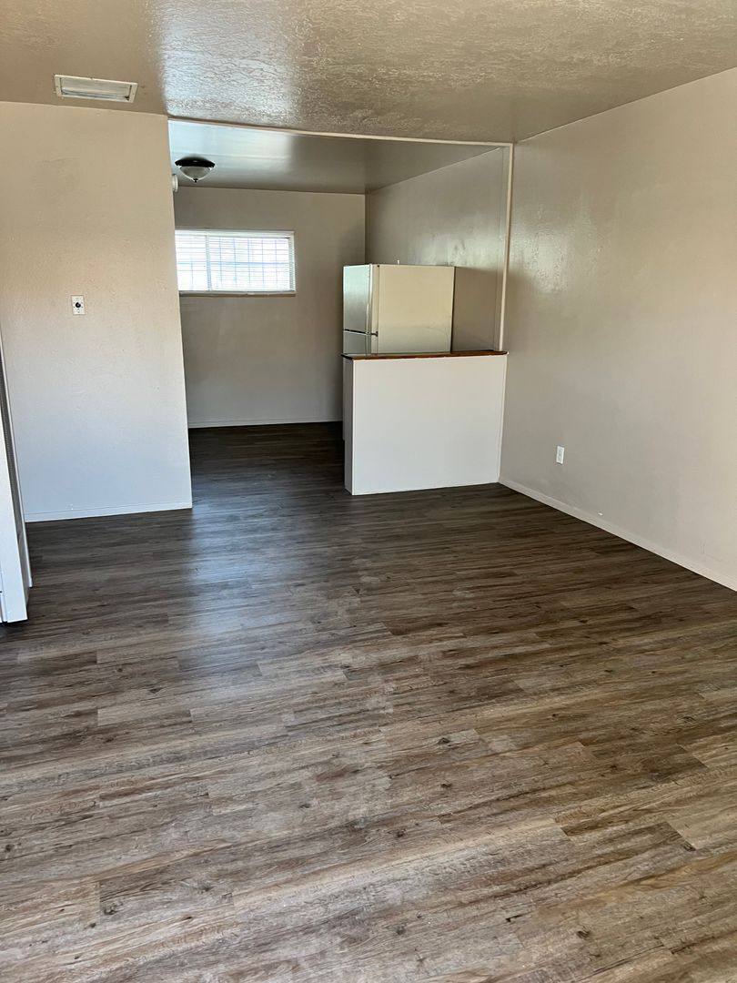 Apartment for rent at 305 Charleston Dr NE, Albuquerque, NM 87108