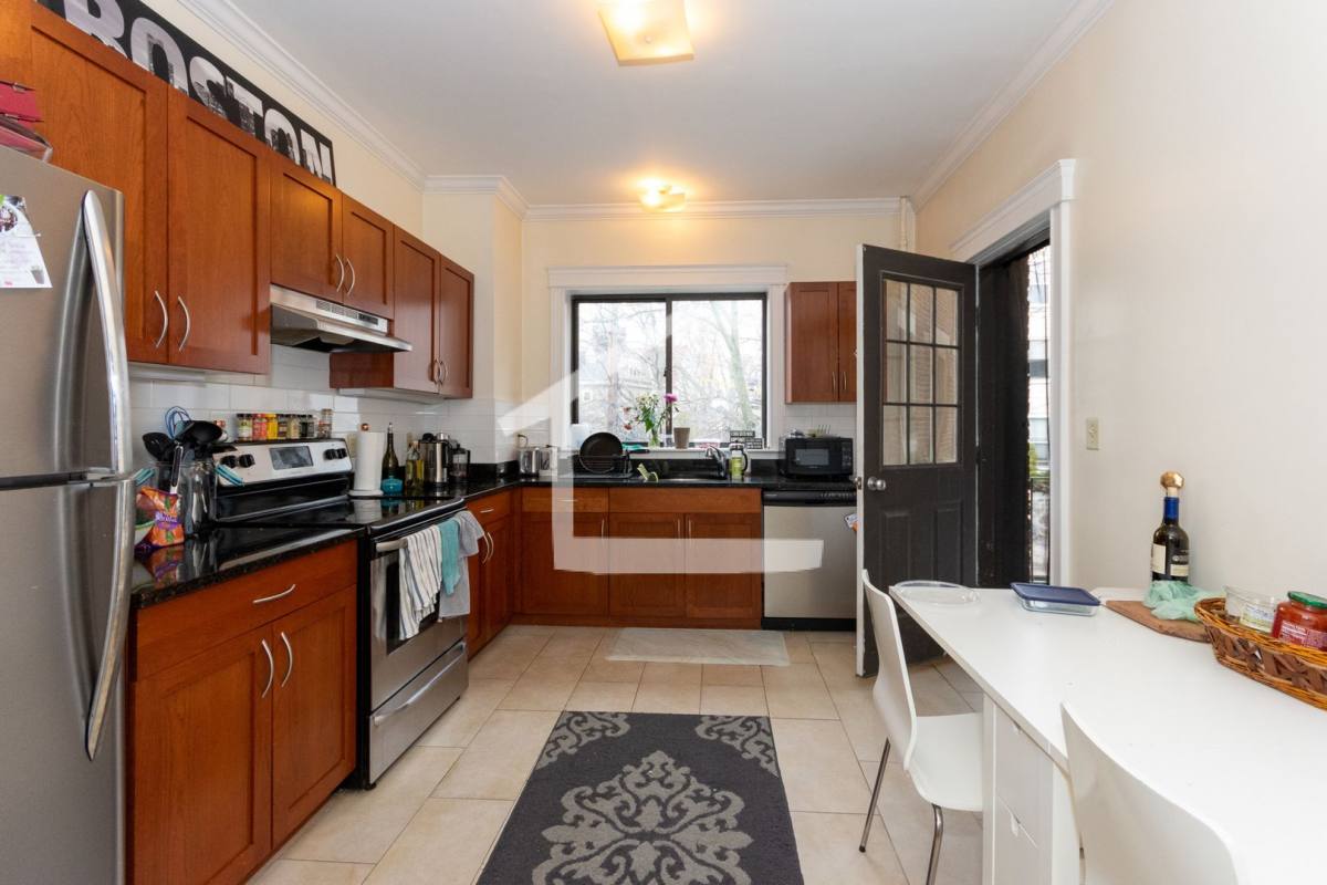 Apartment for rent at 37 Glenville Ave #4, Allston, MA 02134