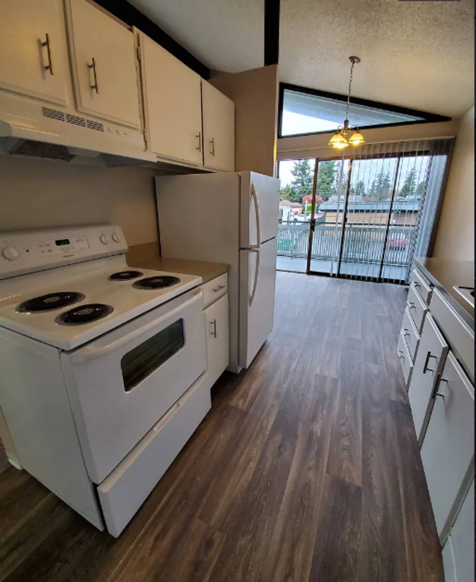 Apartment for rent at 105 N St SE, Auburn, WA 98002