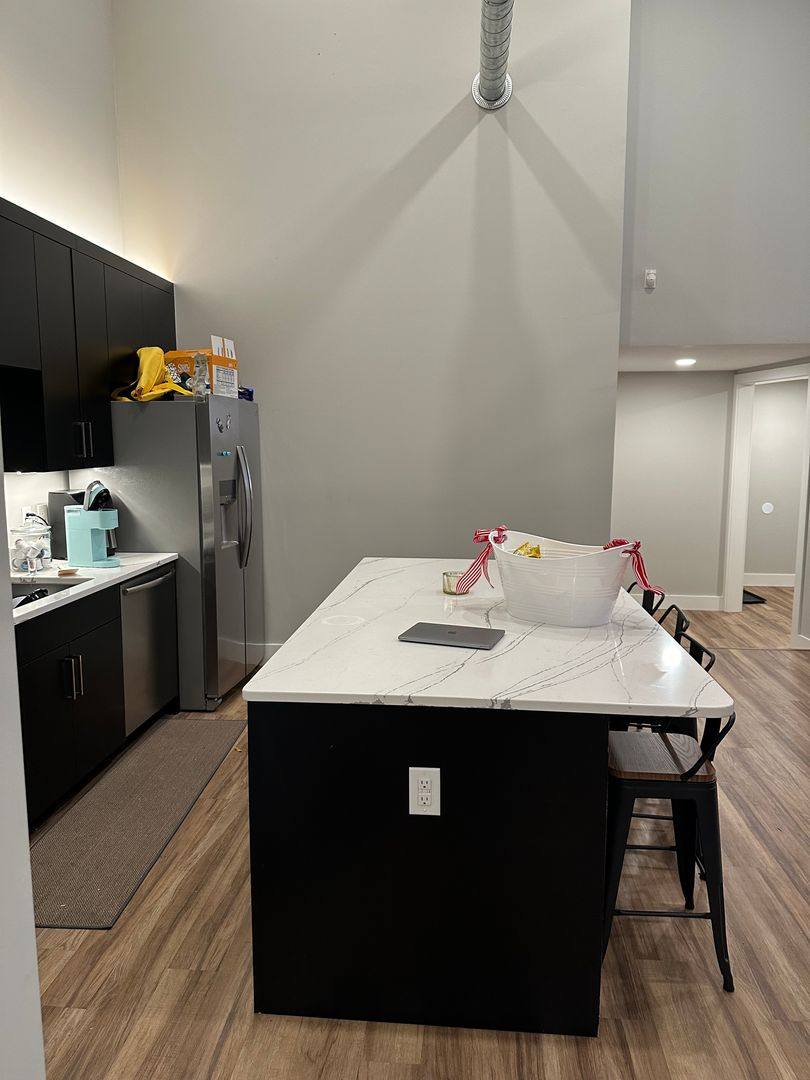 Apartment for rent at 113 E 6th St, Bloomington, IN 47408