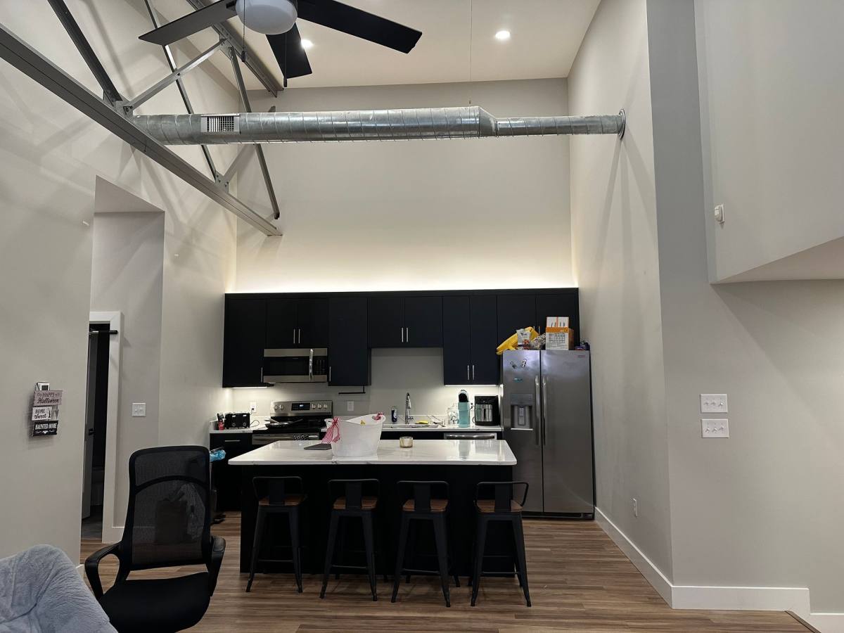 Apartment for rent at 113 E 6th St, Bloomington, IN 47408