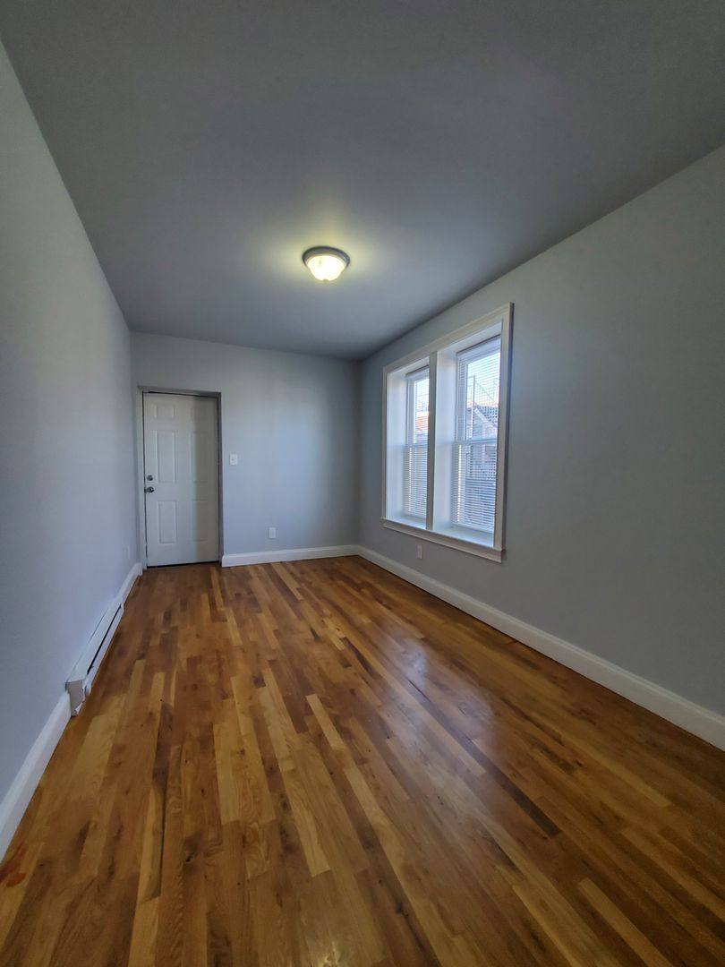 Apartment for rent at 207 N 8th St, Allentown, PA 18102