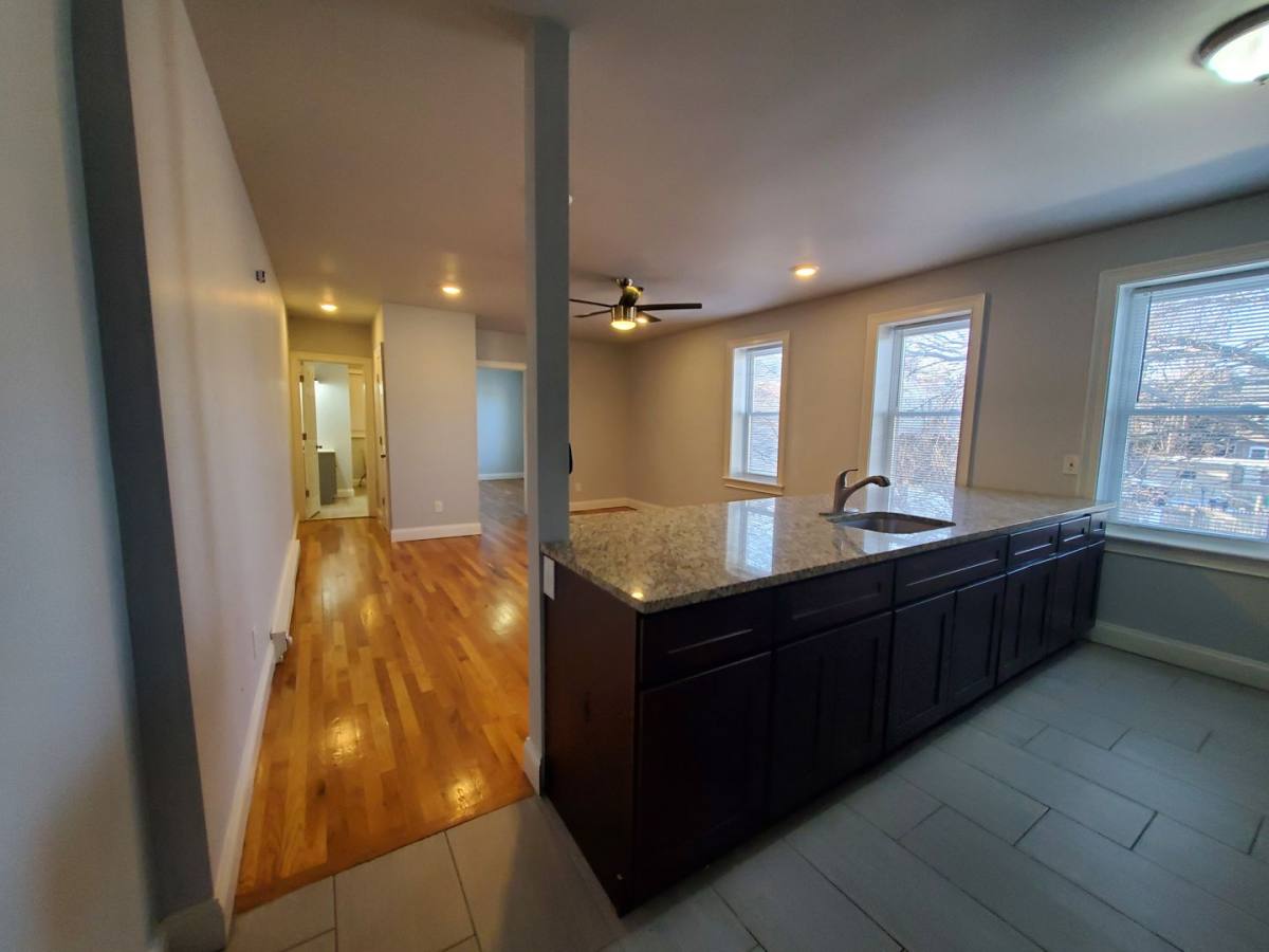 Apartment for rent at 207 N 8th St, Allentown, PA 18102