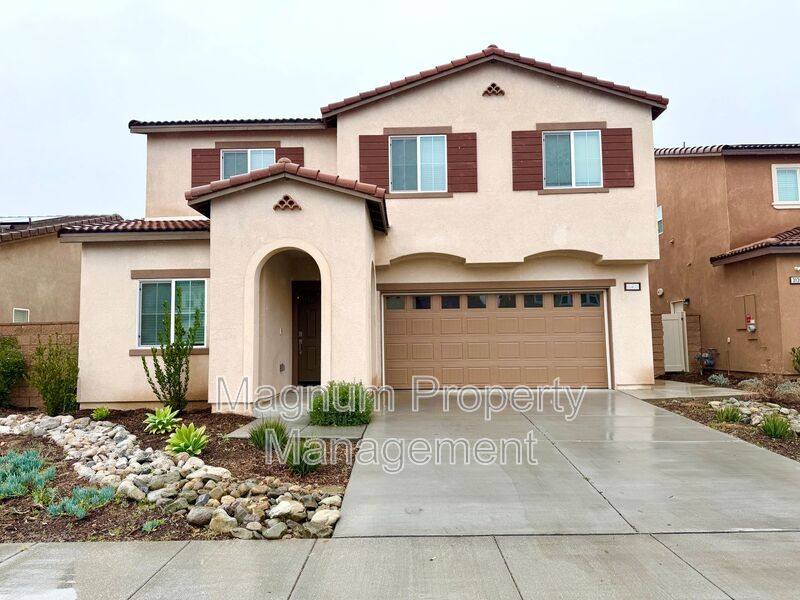 House for rent at 31356 Sycamore Leaf Dr, Winchester, CA 92596