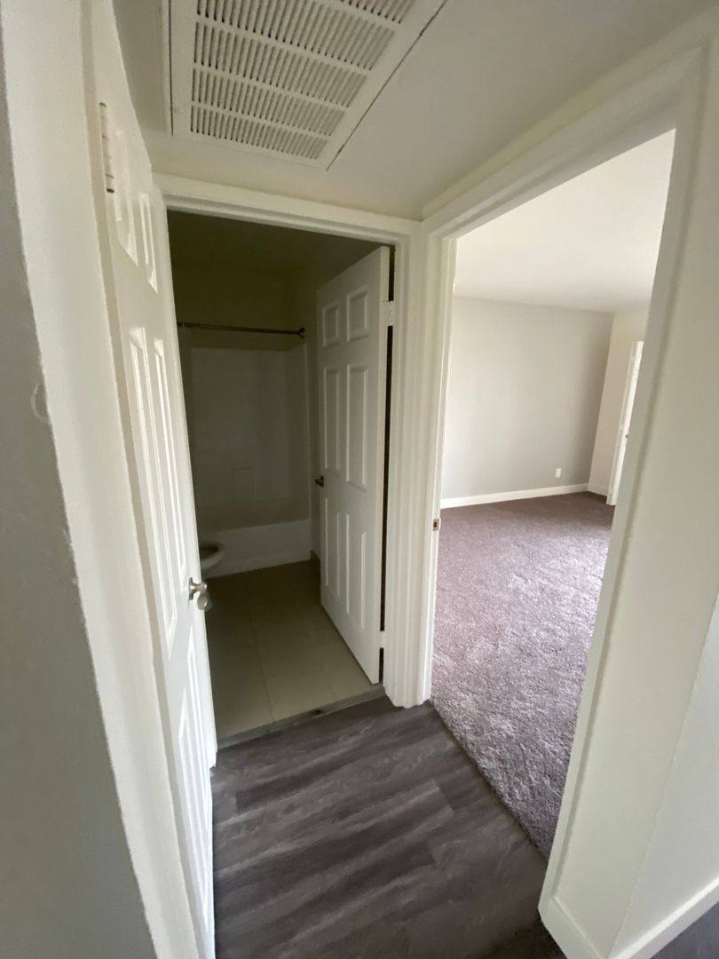 Apartment for rent at 1250 N June St, Los Angeles, CA 90038