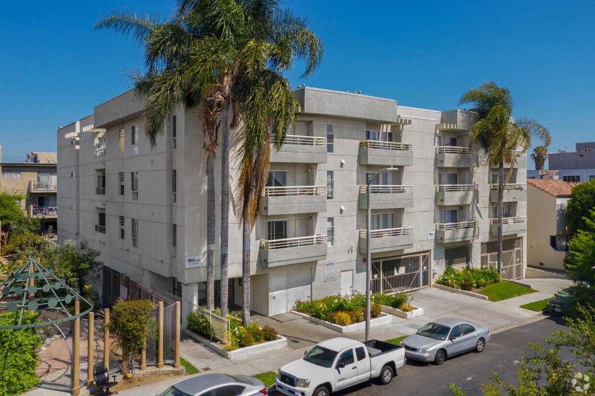 Apartment for rent at 1250 N June St, Los Angeles, CA 90038