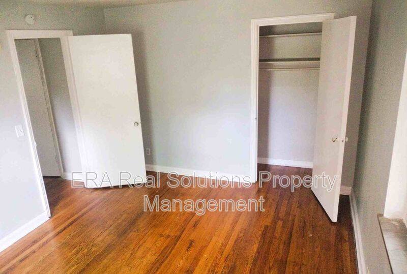 Apartment for rent at 1627 Anita Place #1, Cincinnati, OH 45237