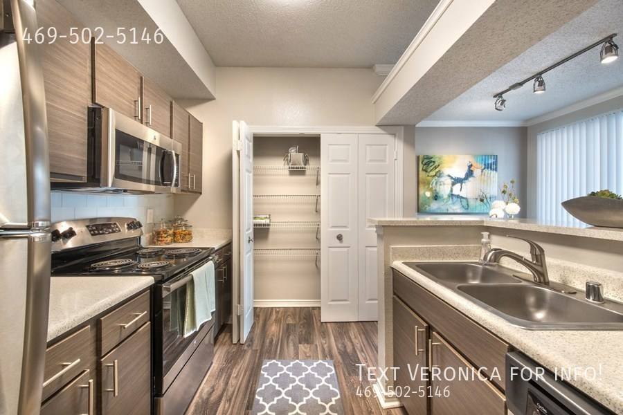 Apartment for rent at 3700 Preston, Plano, TX 75093