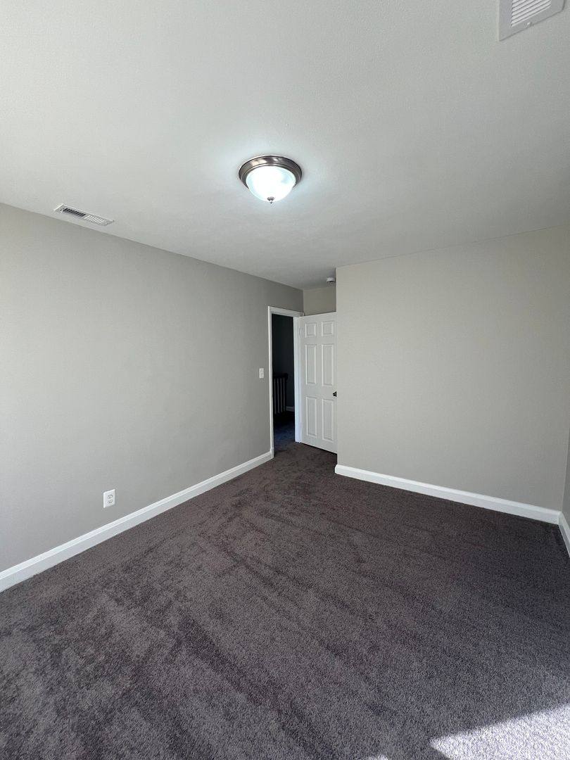 Apartment for rent at 3611 Ravenwood Ave, Baltimore, MD 21213