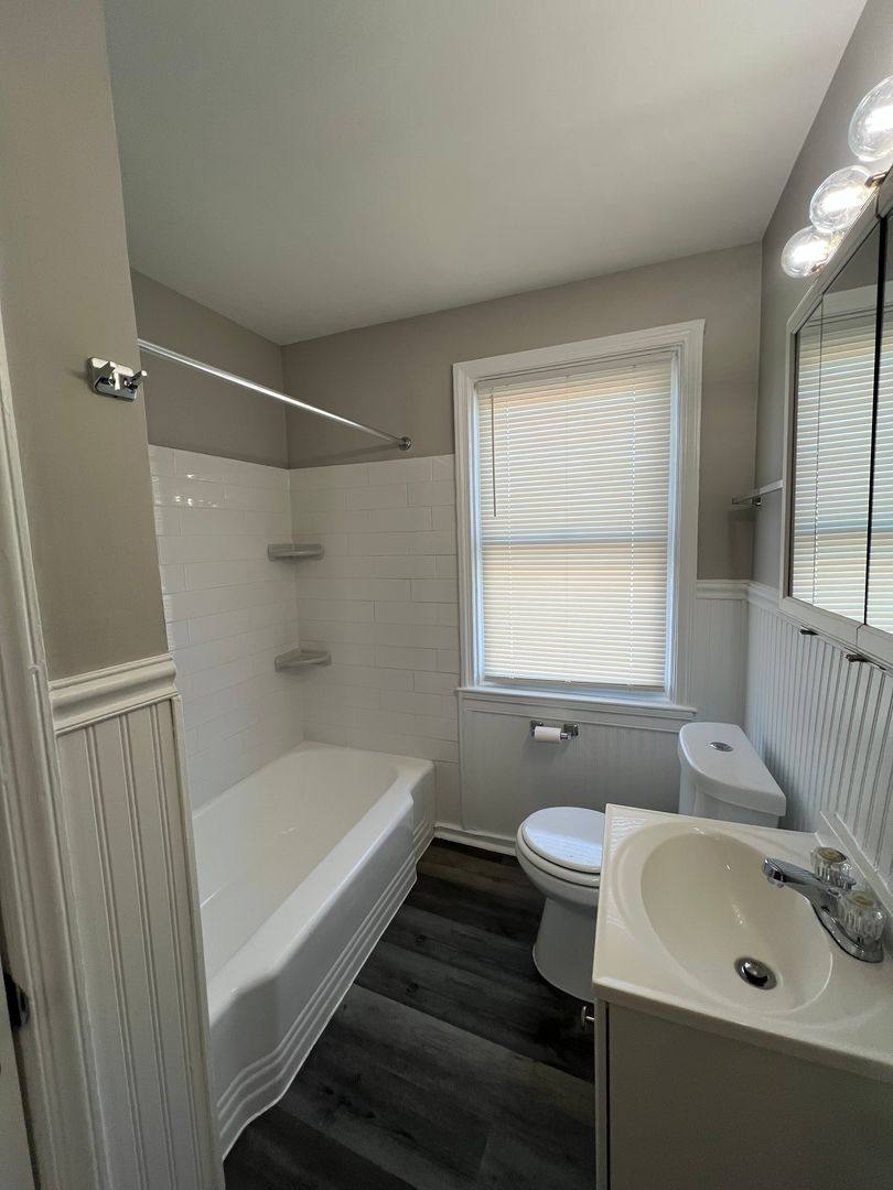 Apartment for rent at 3611 Ravenwood Ave, Baltimore, MD 21213