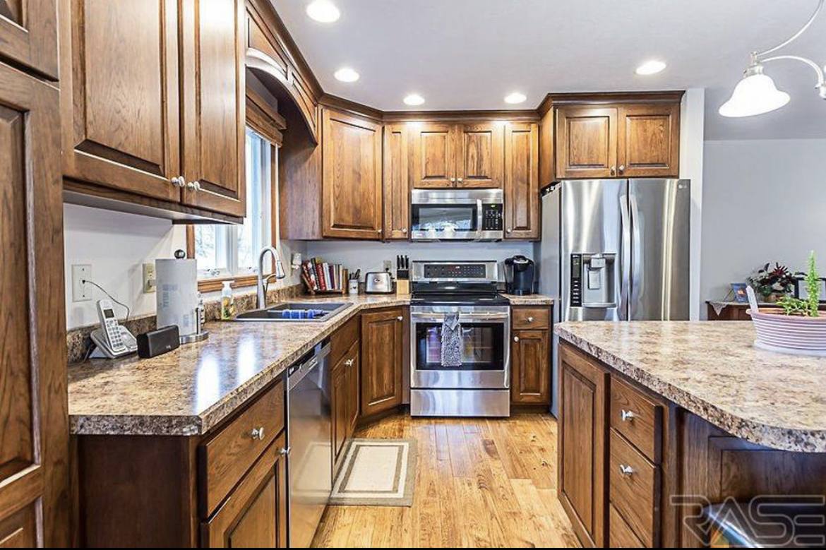 House for rent at 2720 S Maywood Dr, Sioux Falls, SD 57110