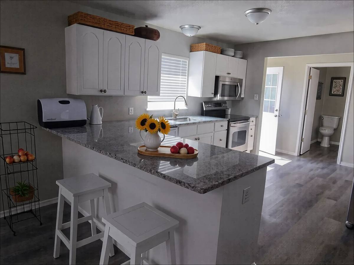 House for rent at 1107 Beech St, Bonham, TX 75418