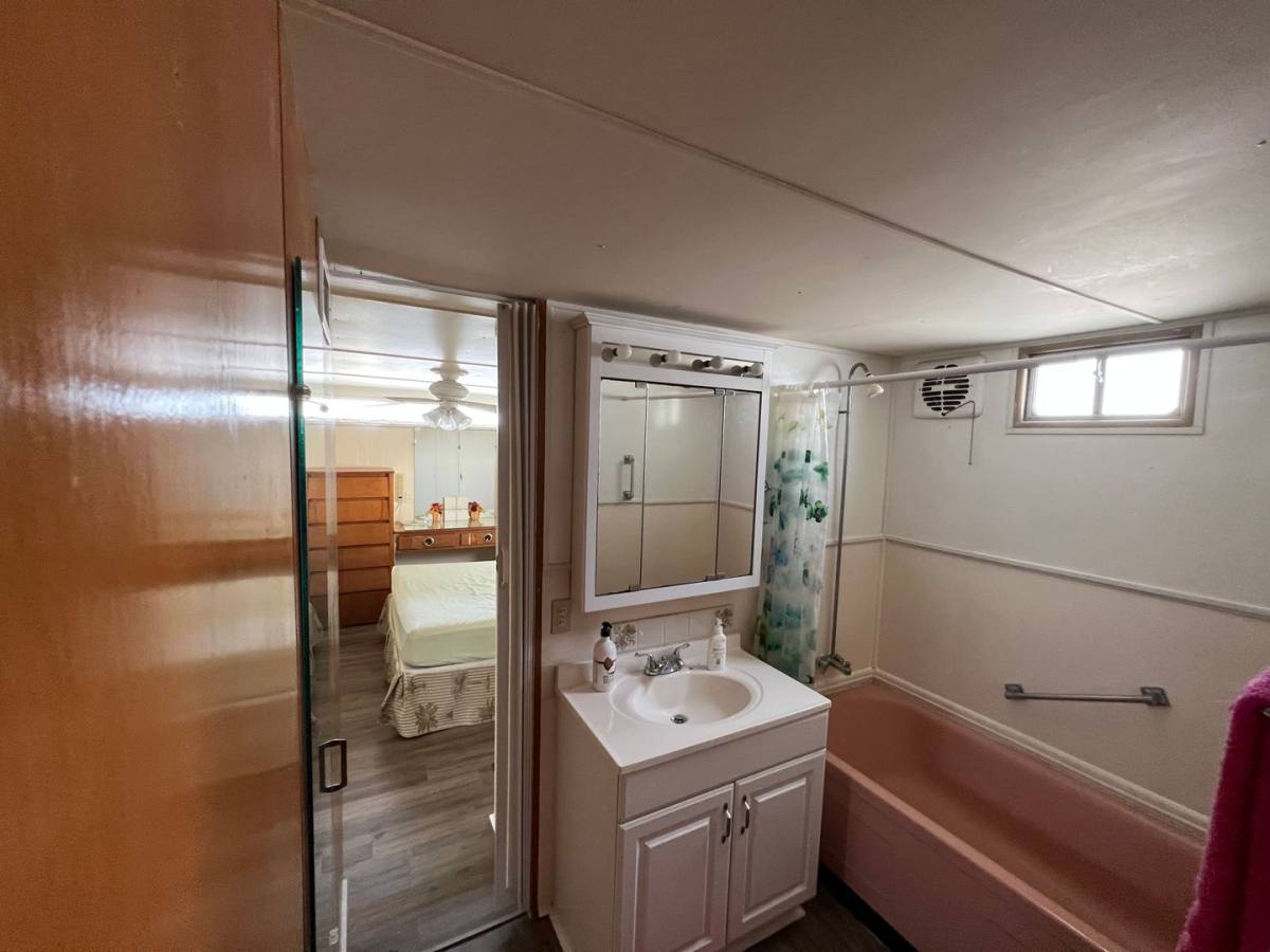 House for rent at 707 50th Ave W, Bradenton, FL 34207