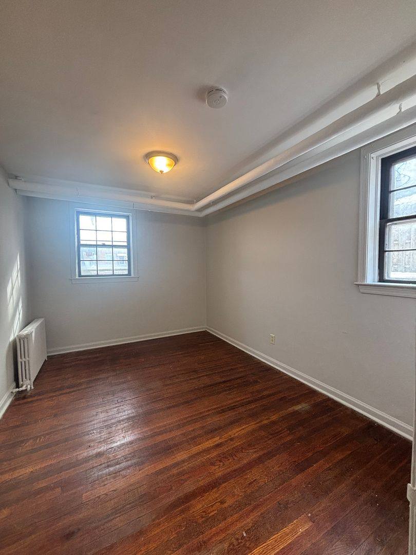 Apartment for rent at 19351 Lake Shore Blvd, Cleveland, OH 44119