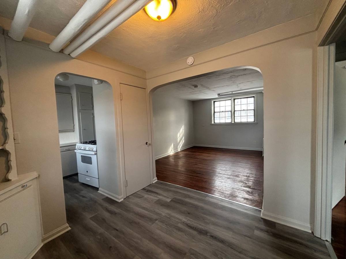 Apartment for rent at 19351 Lake Shore Blvd, Cleveland, OH 44119