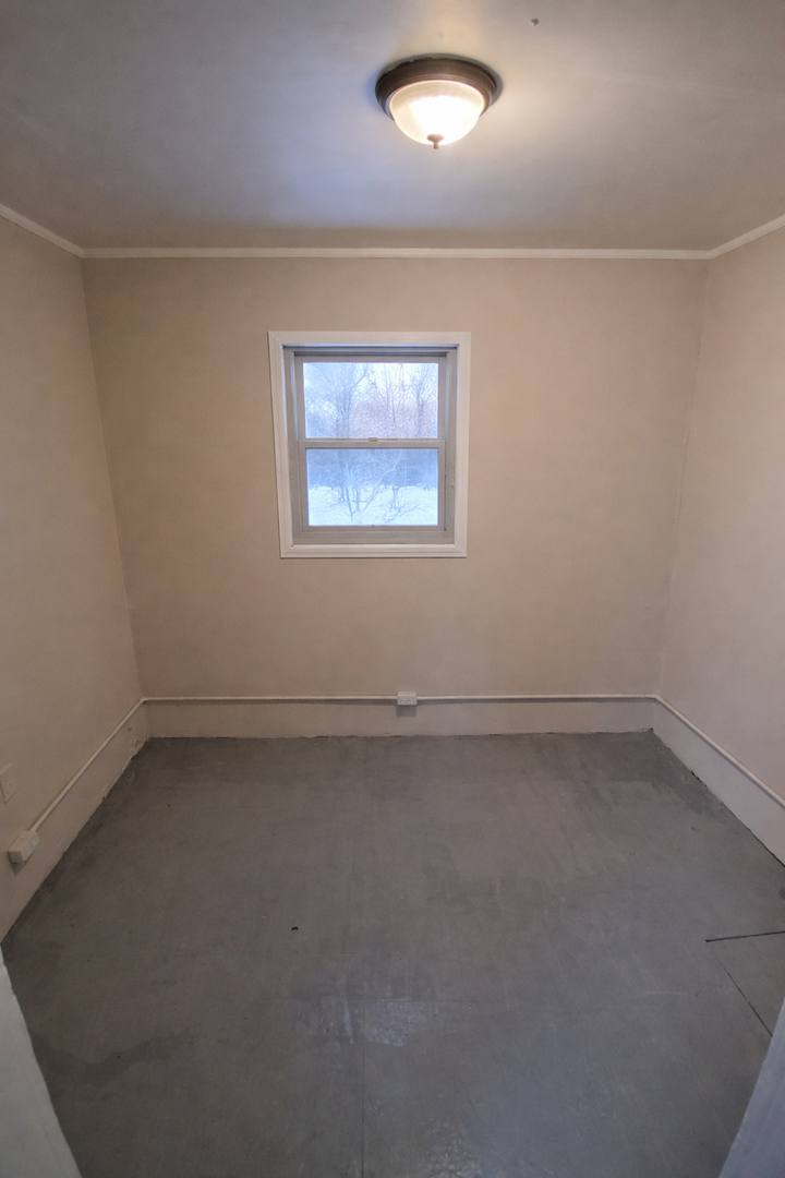 Apartment for rent at 8 Pulaski St, Auburn, NY 13021