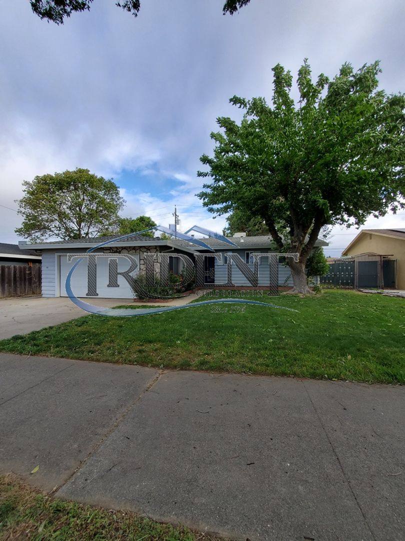 House for rent at 745 Queens Ave, Yuba City, CA 95991