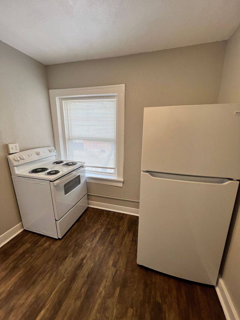 House for rent at 2908 E 29th St, Kansas City, MO 64128