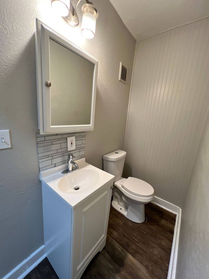 House for rent at 2908 E 29th St, Kansas City, MO 64128