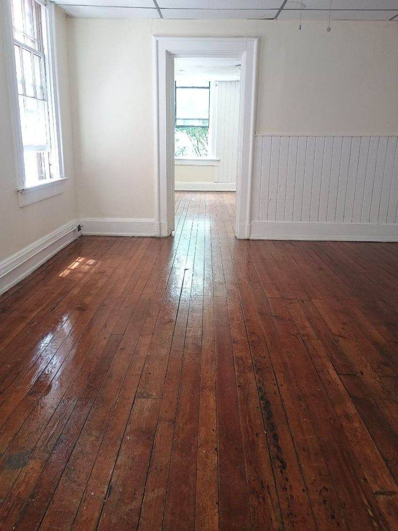 Apartment for rent at 2704 W McMicken, Cincinnati, OH 45214