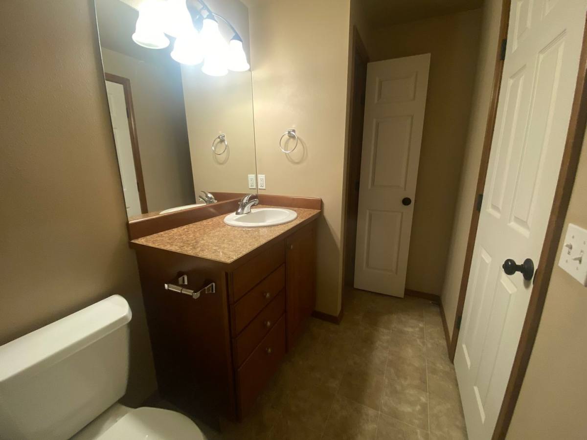 Apartment for rent at 702 E Capitol Ave, Ellensburg, WA 98926