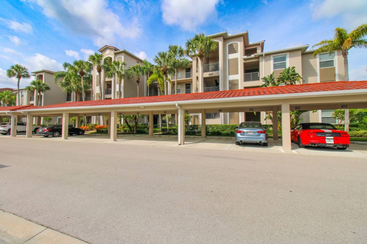 Apartment for rent at 10313 Heritage Bay Blvd, Naples, FL 34120