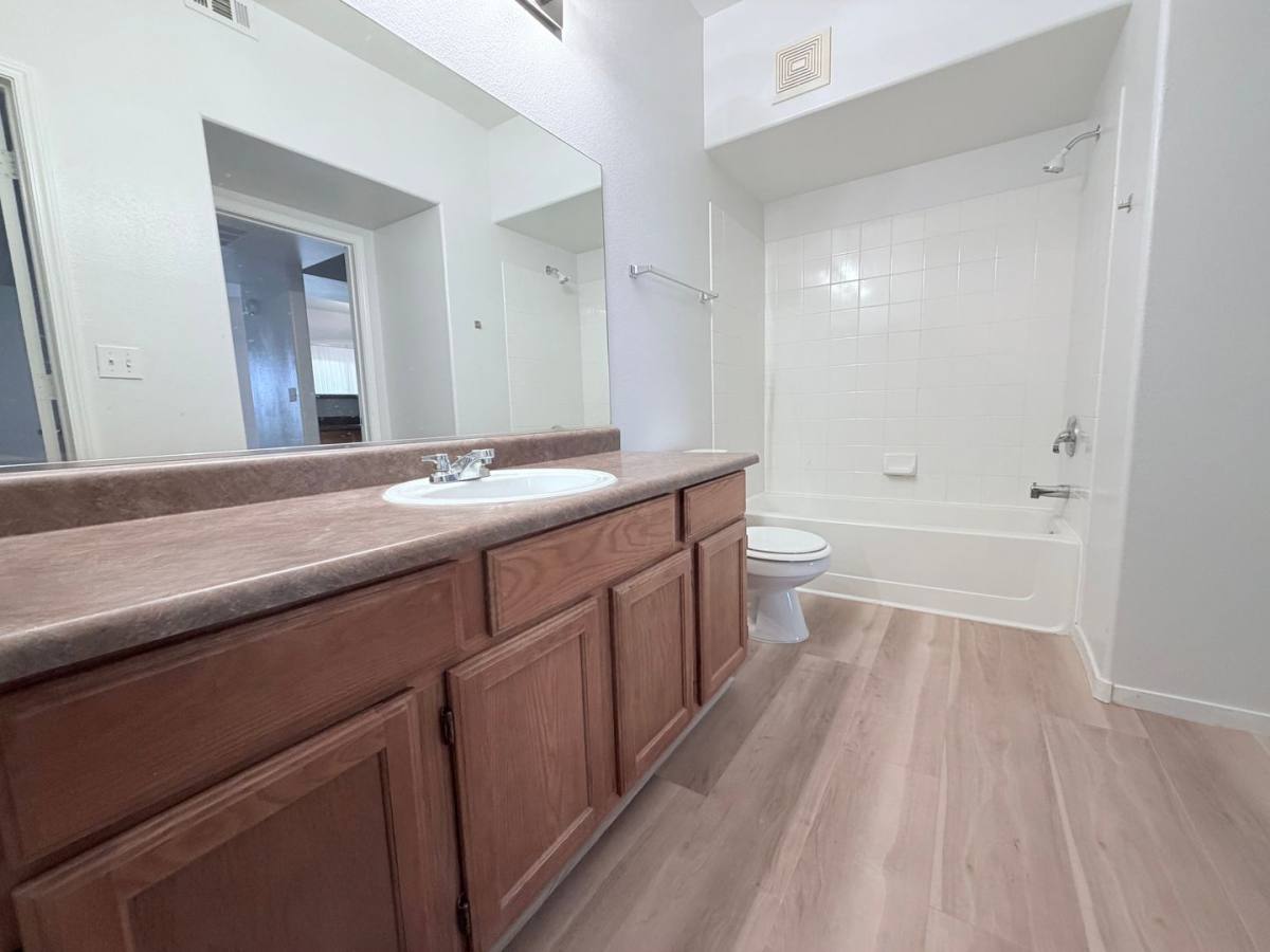 Apartment for rent at 7255 W Sunset Rd, Las Vegas, NV 89113