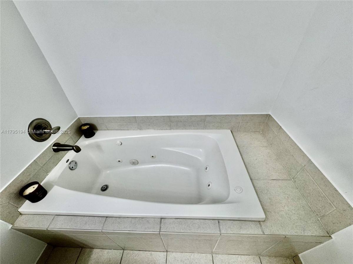 Condo for rent at 140 S Dixie Highway 140-921, Hollywood, FL 33020