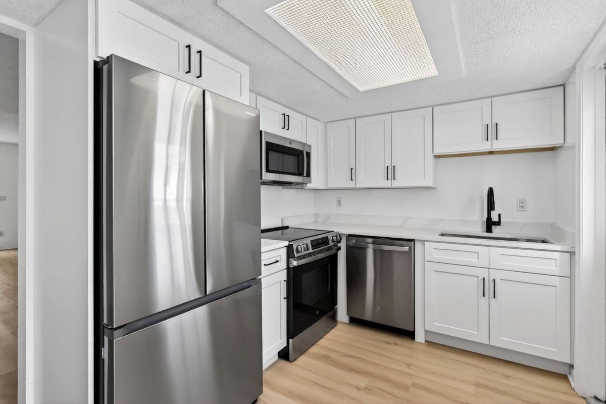 686 17th St, Vero Beach, FL 32960 - Apartment for Rent - Image 7