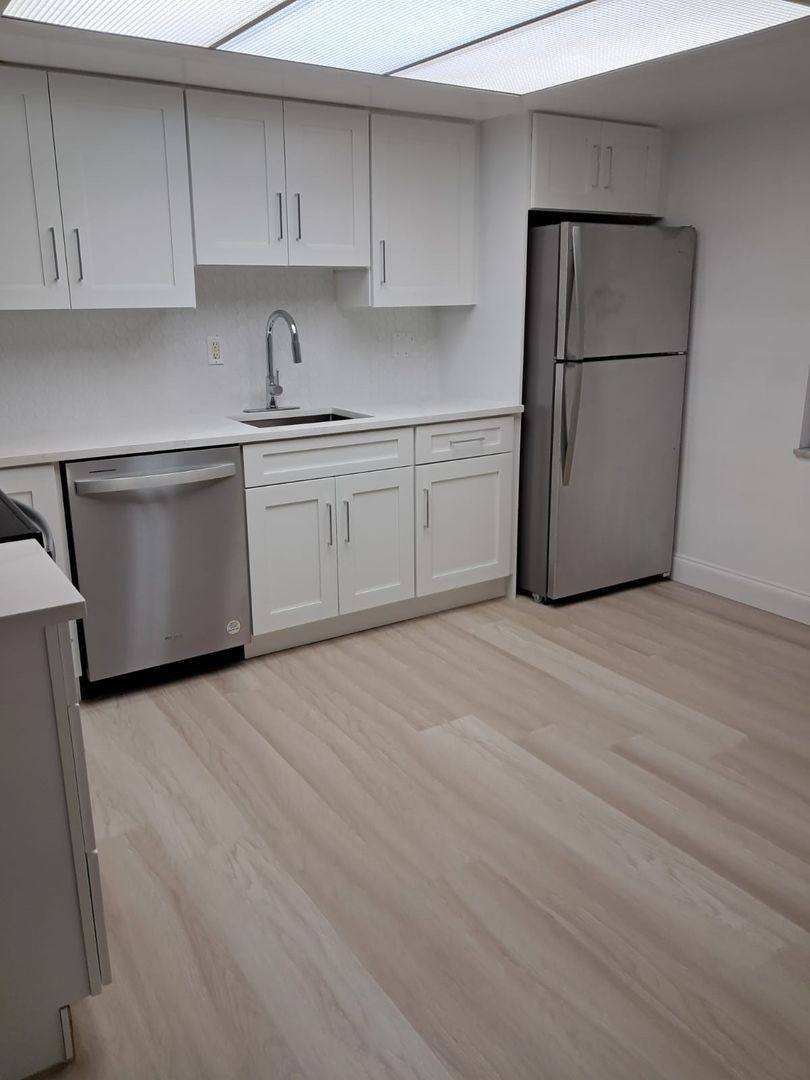 Apartment for rent at 686 17th St, Vero Beach, FL 32960