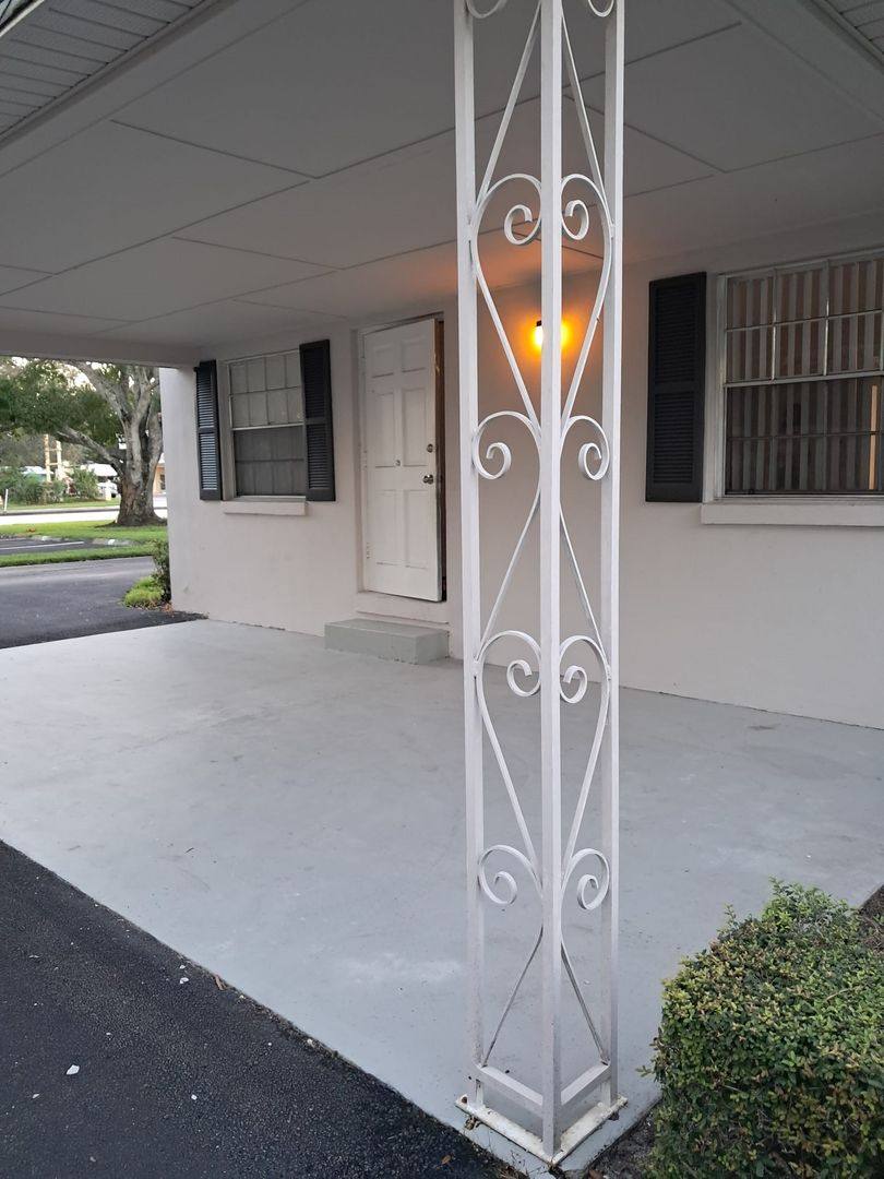 Apartment for rent at 686 17th St, Vero Beach, FL 32960