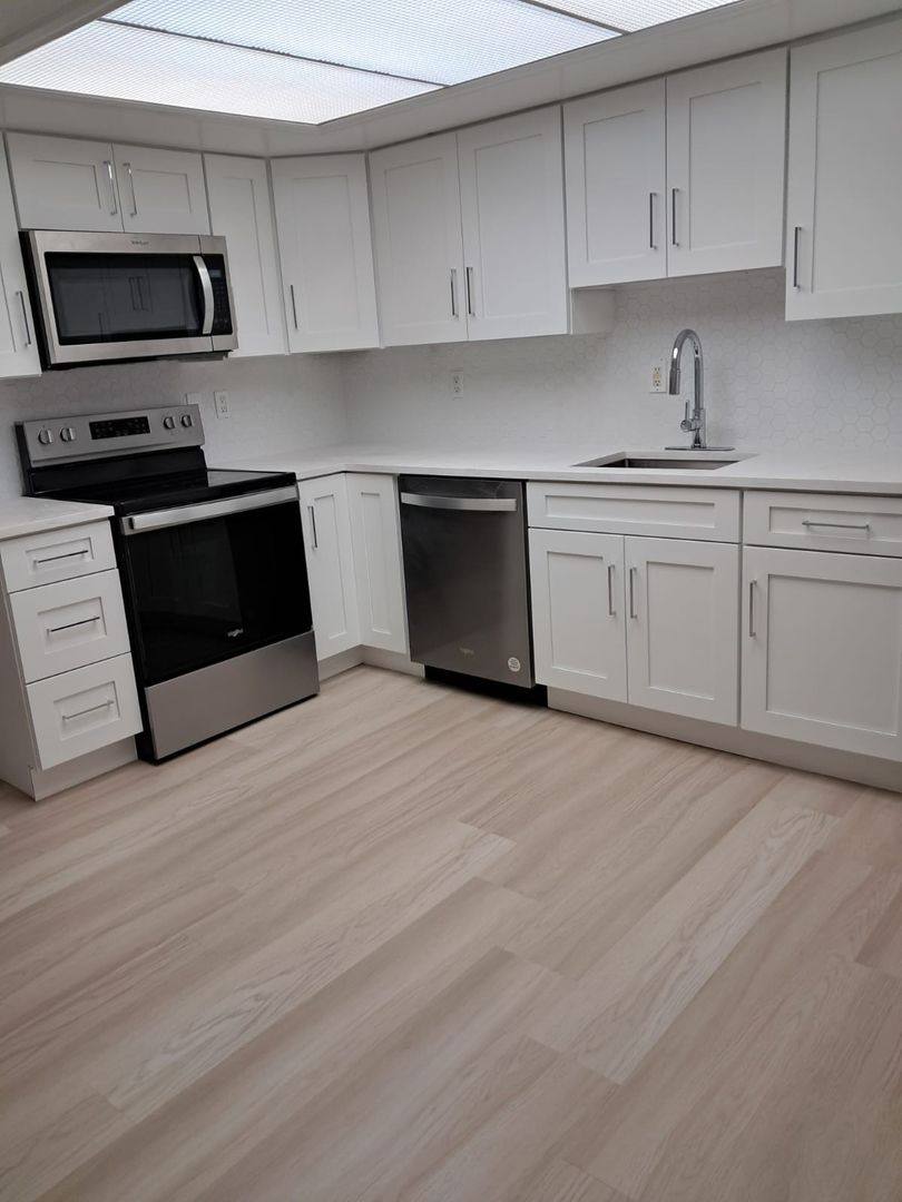 Apartment for rent at 686 17th St, Vero Beach, FL 32960