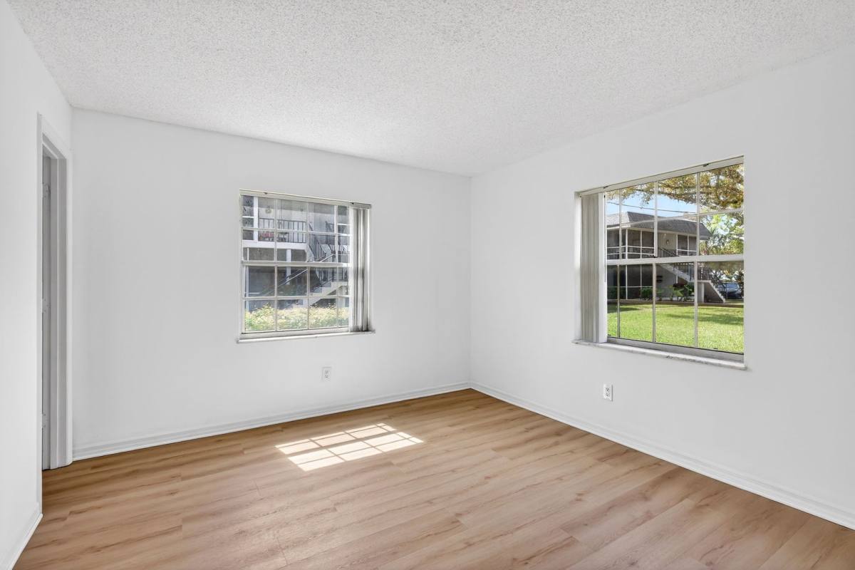 686 17th St, Vero Beach, FL 32960 - Apartment for Rent - Image 9