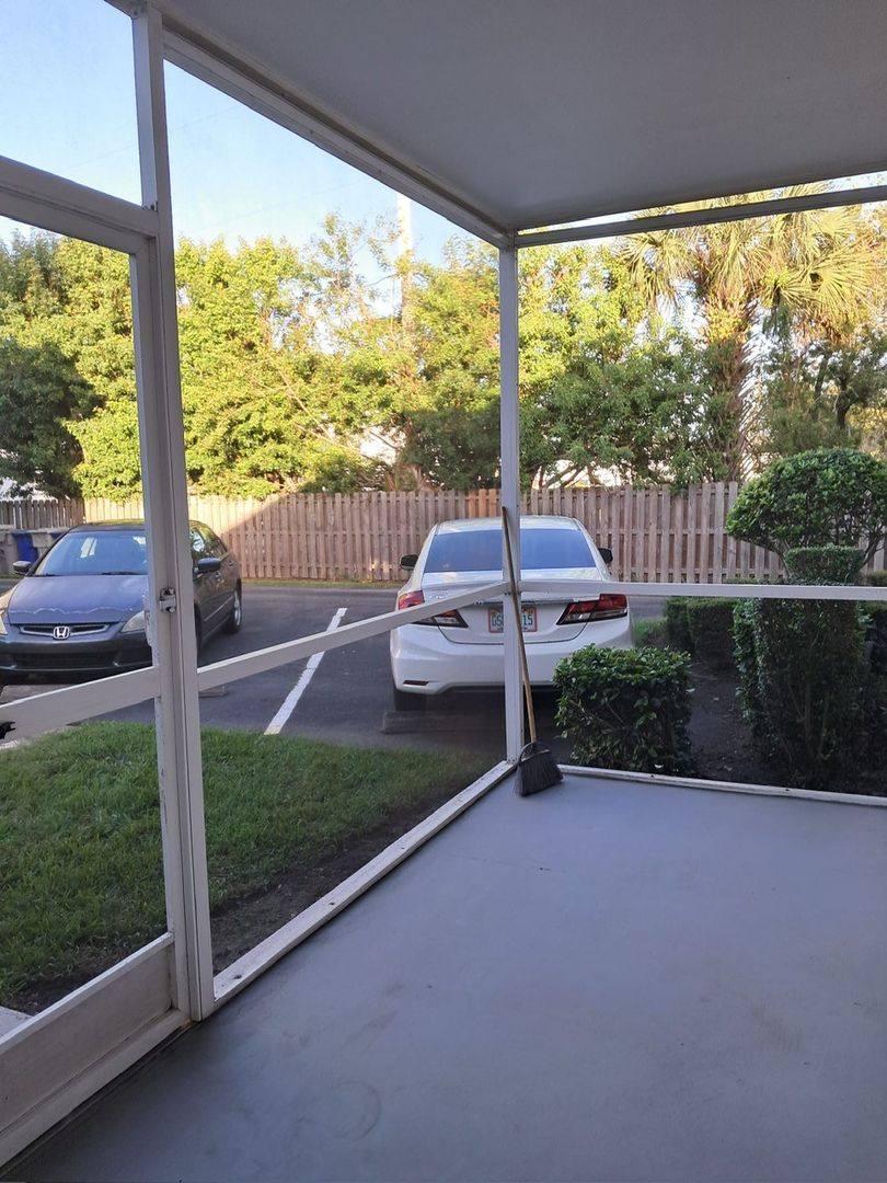 Apartment for rent at 686 17th St, Vero Beach, FL 32960