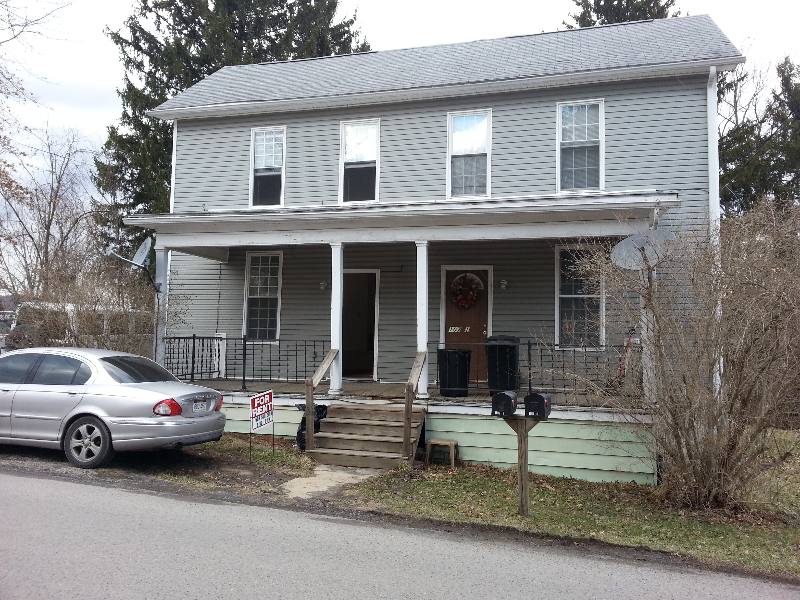 Townhouse for rent at 107 Hunsaker St #2, Fairmont, WV 26554