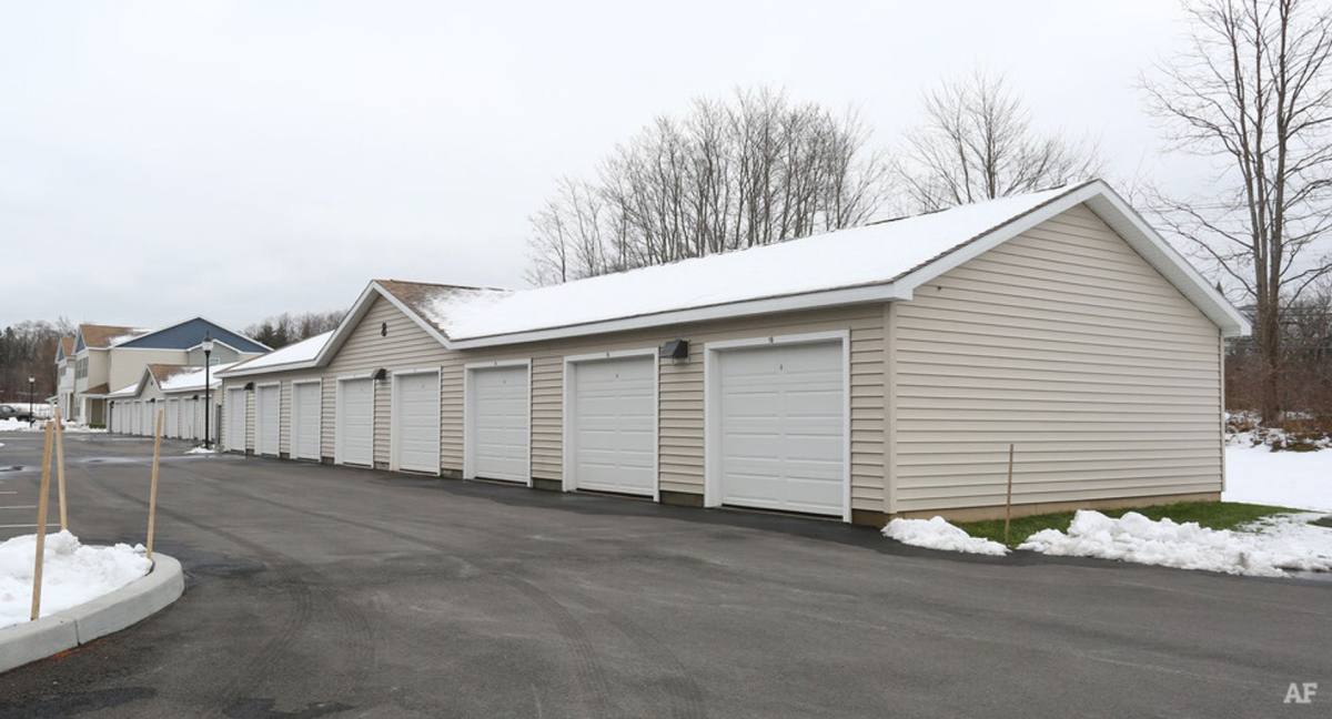 Apartment for rent at 1035 US-Route 9W, Selkirk, NY 12158